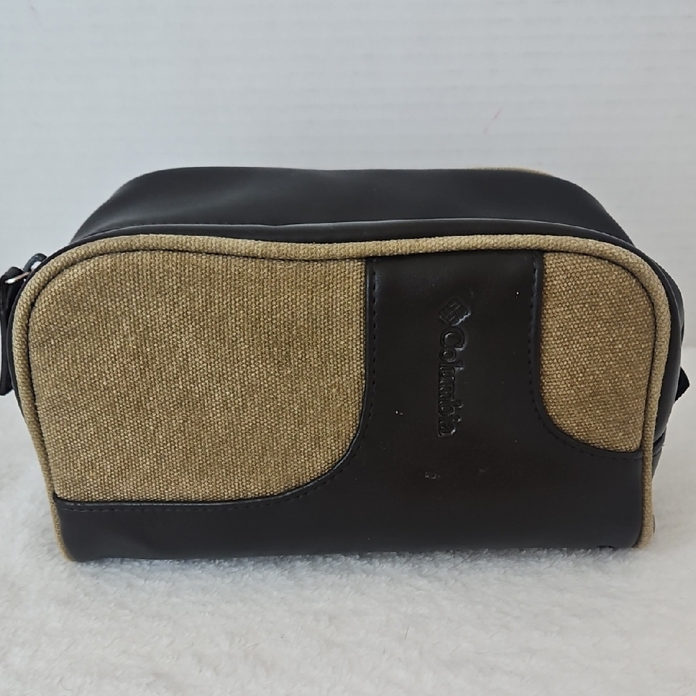 Columbia Men's Brown Tan Travel Toiletry Bag